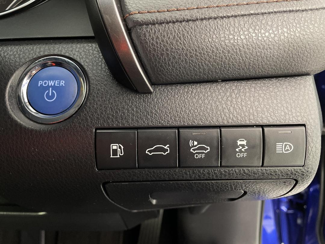 Photo '24' of Toyota Camry Photo '24' of Toyota Camry