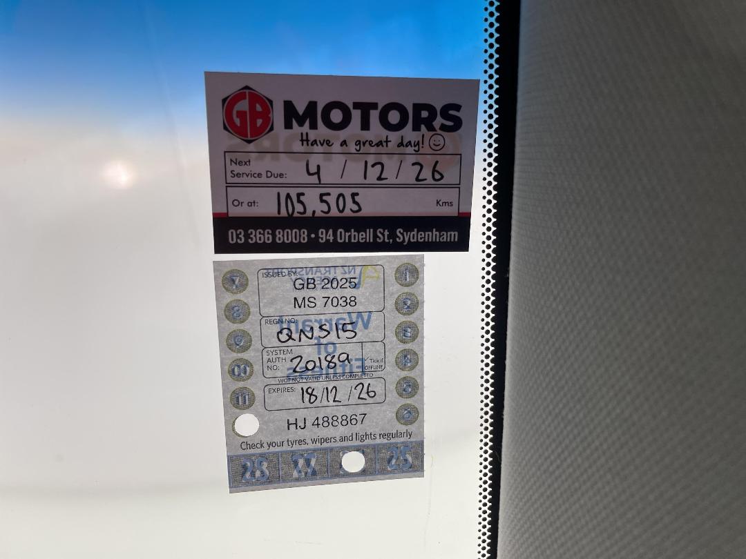 Photo '30' of Toyota Camry Photo '30' of Toyota Camry