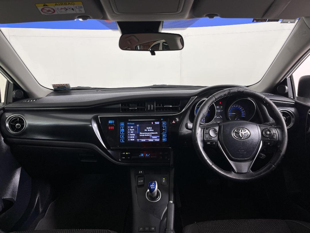 Photo '17' of Toyota Corolla