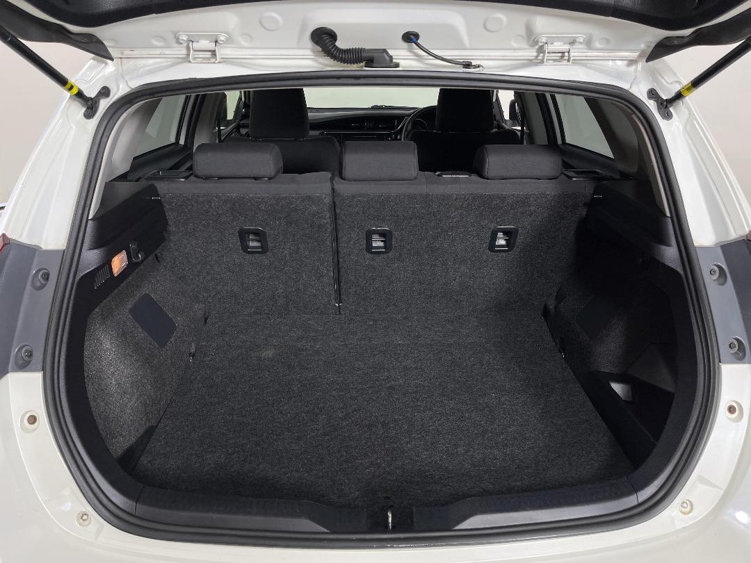 Photo '14' of Toyota Corolla Photo '14' of Toyota Corolla