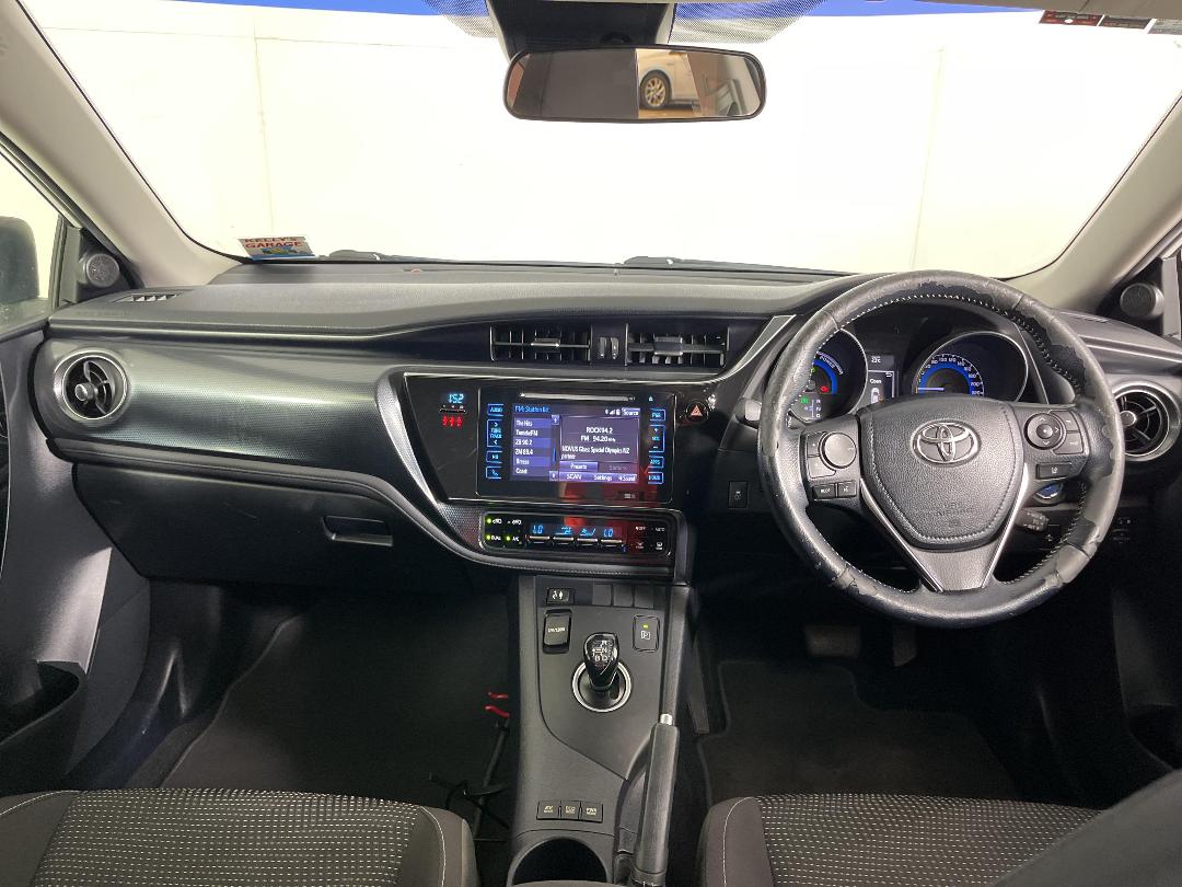 Photo '17' of Toyota Corolla Photo '17' of Toyota Corolla