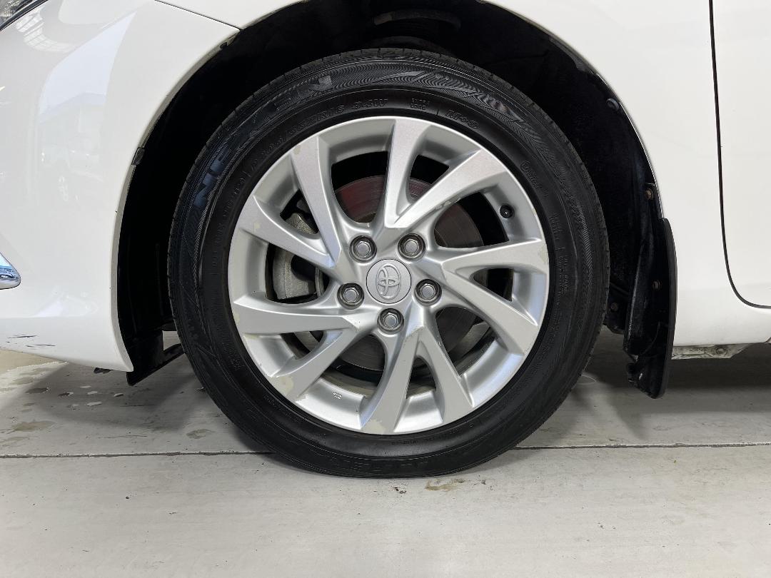 Photo '10' of Toyota Corolla Photo '10' of Toyota Corolla