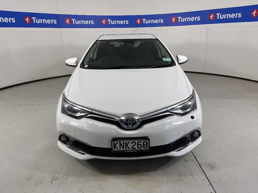 Photo '2' of Toyota Corolla Photo '2' of Toyota Corolla