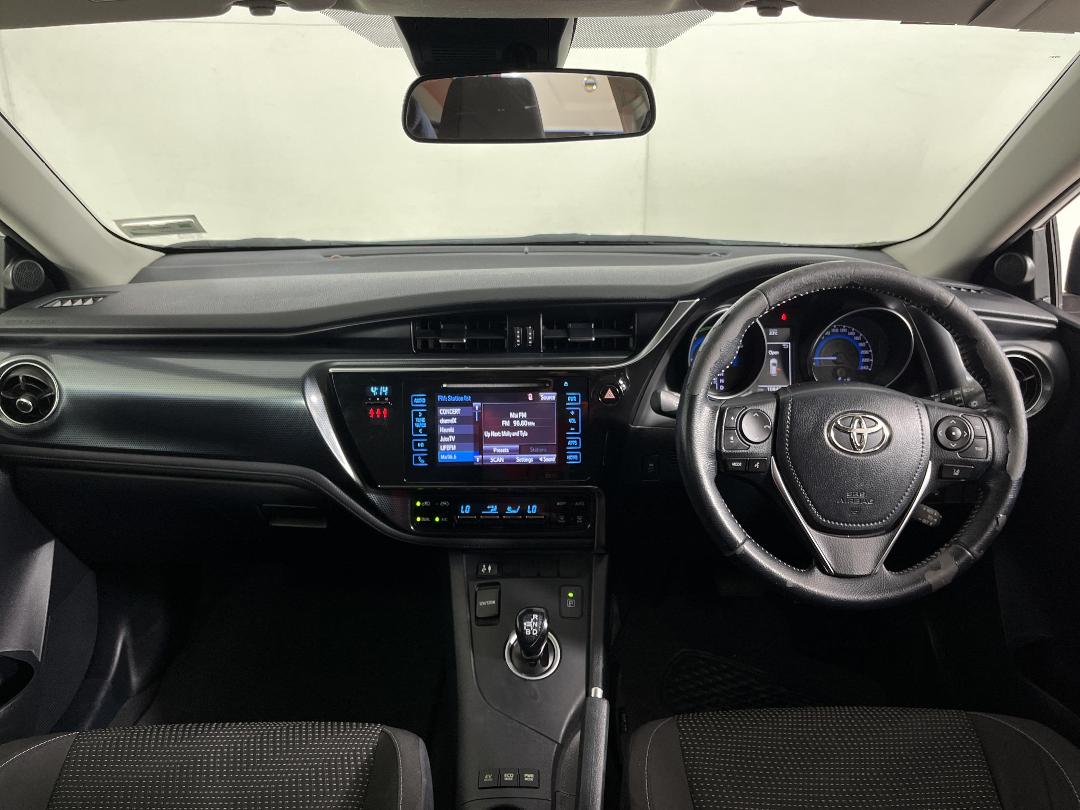 Photo '17' of Toyota Corolla Photo '17' of Toyota Corolla