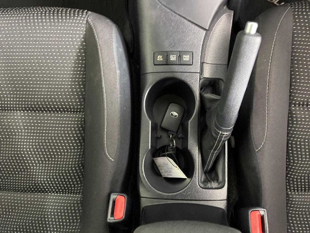 Photo '23' of Toyota Corolla Photo '23' of Toyota Corolla