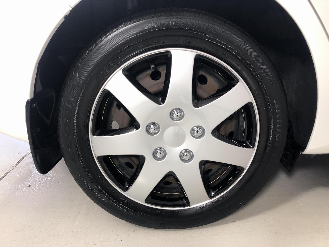 Photo '12' of Toyota Corolla