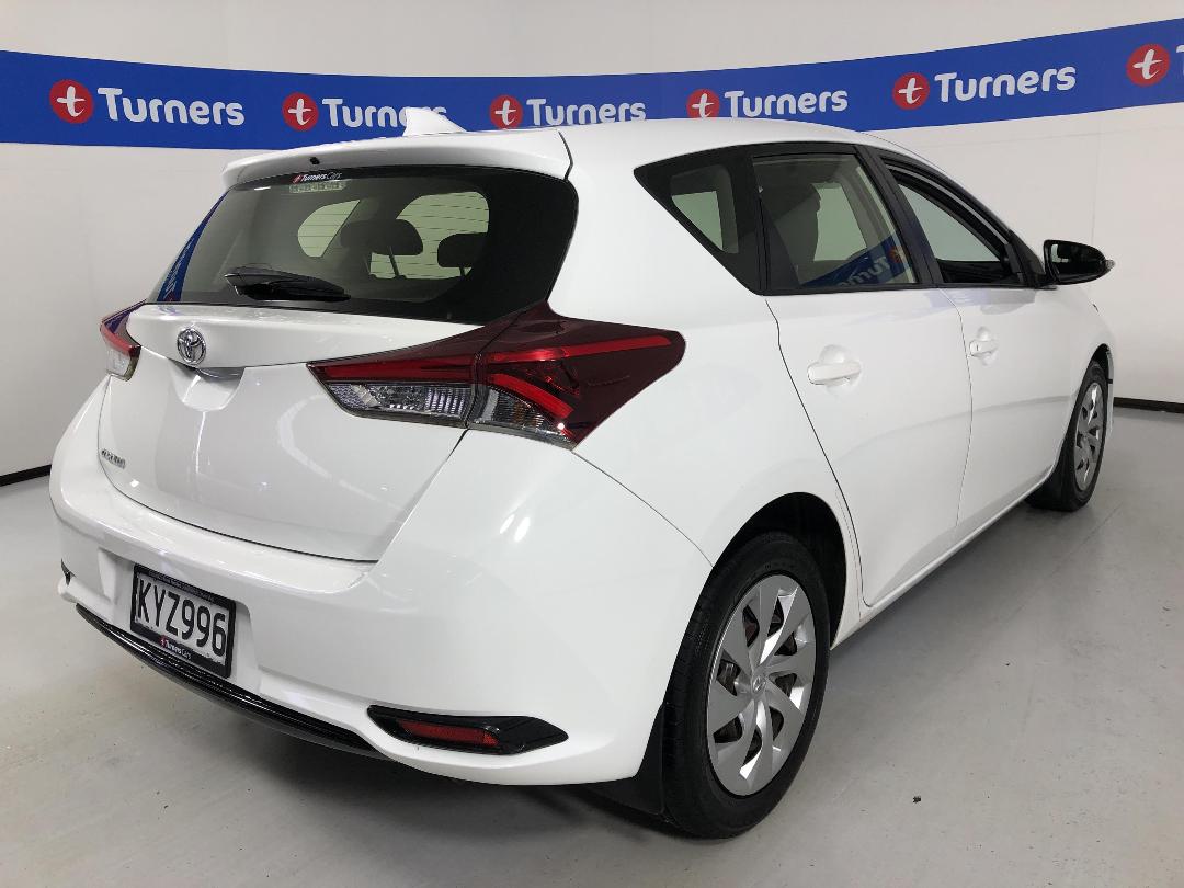 Photo '7' of Toyota Corolla Photo '7' of Toyota Corolla