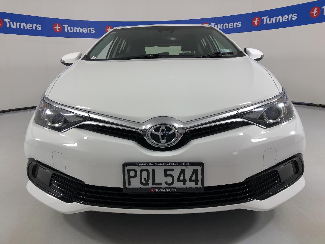 Photo '2' of Toyota Corolla