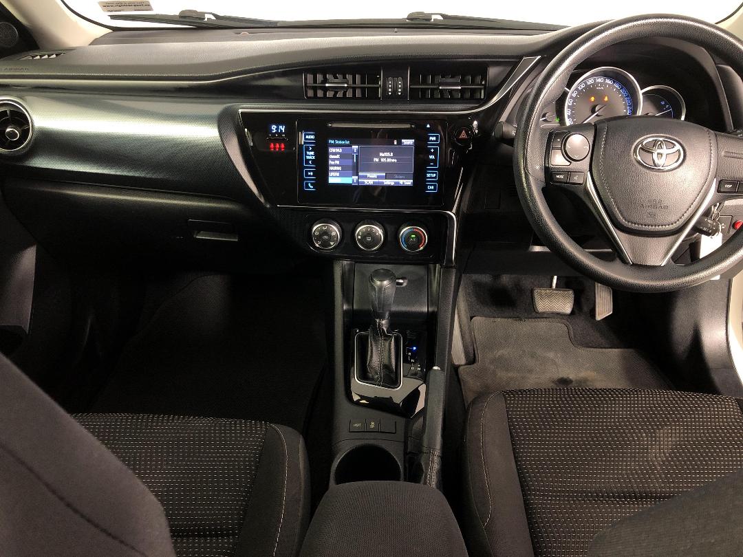 Photo '17' of Toyota Corolla