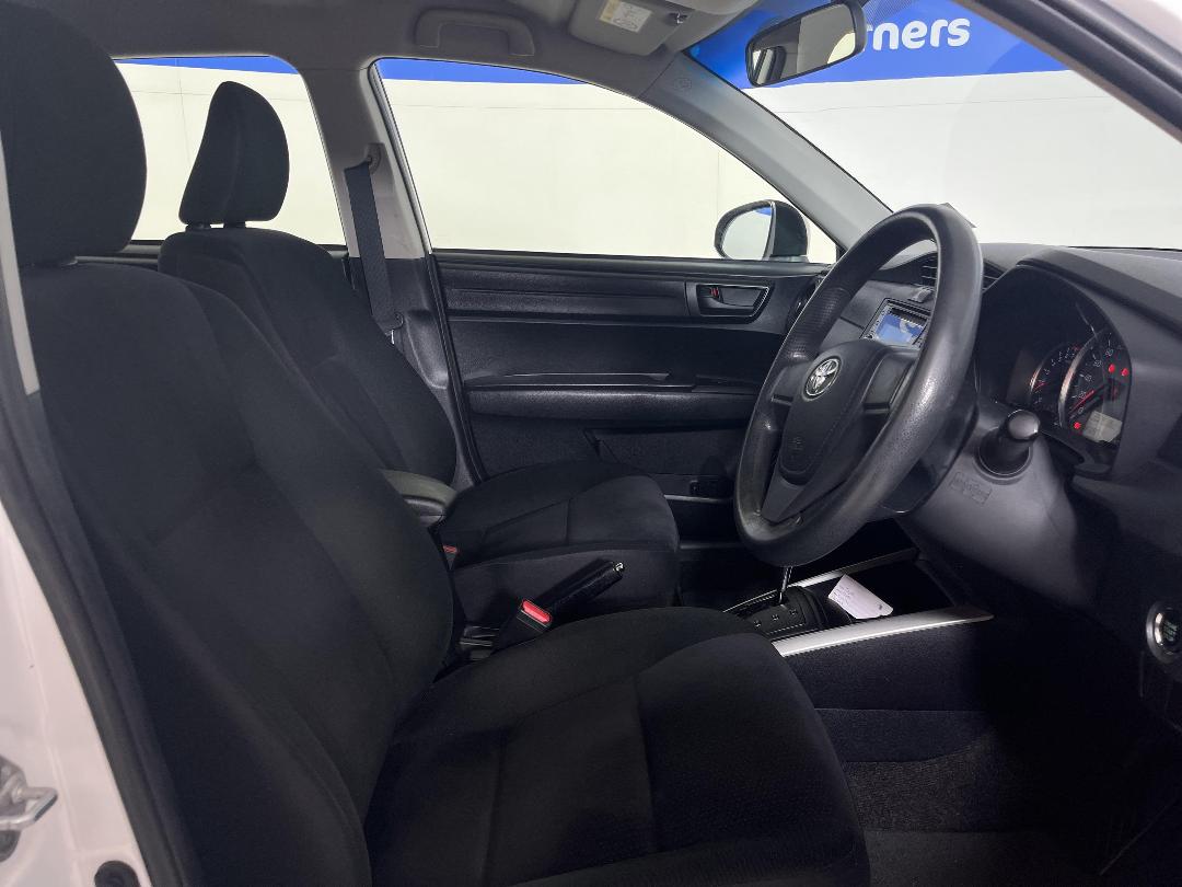 Photo '16' of Toyota Corolla