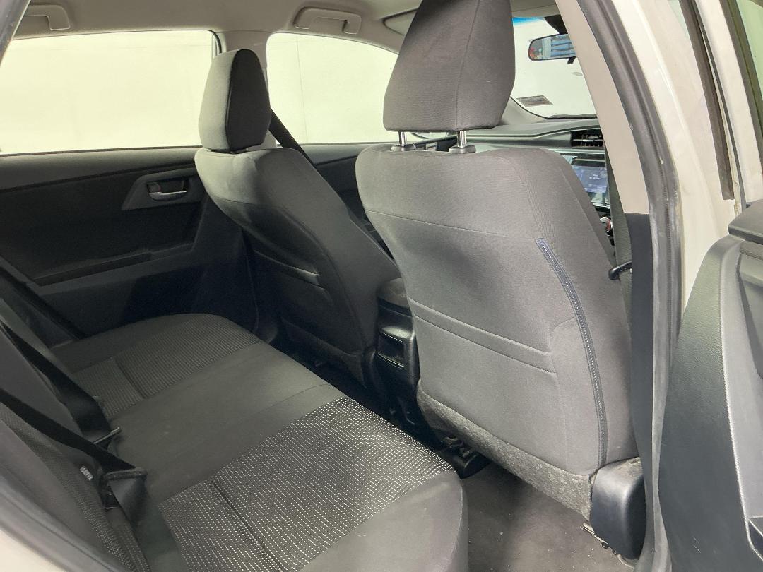 Photo '18' of Toyota Corolla GX Photo '18' of Toyota Corolla GX