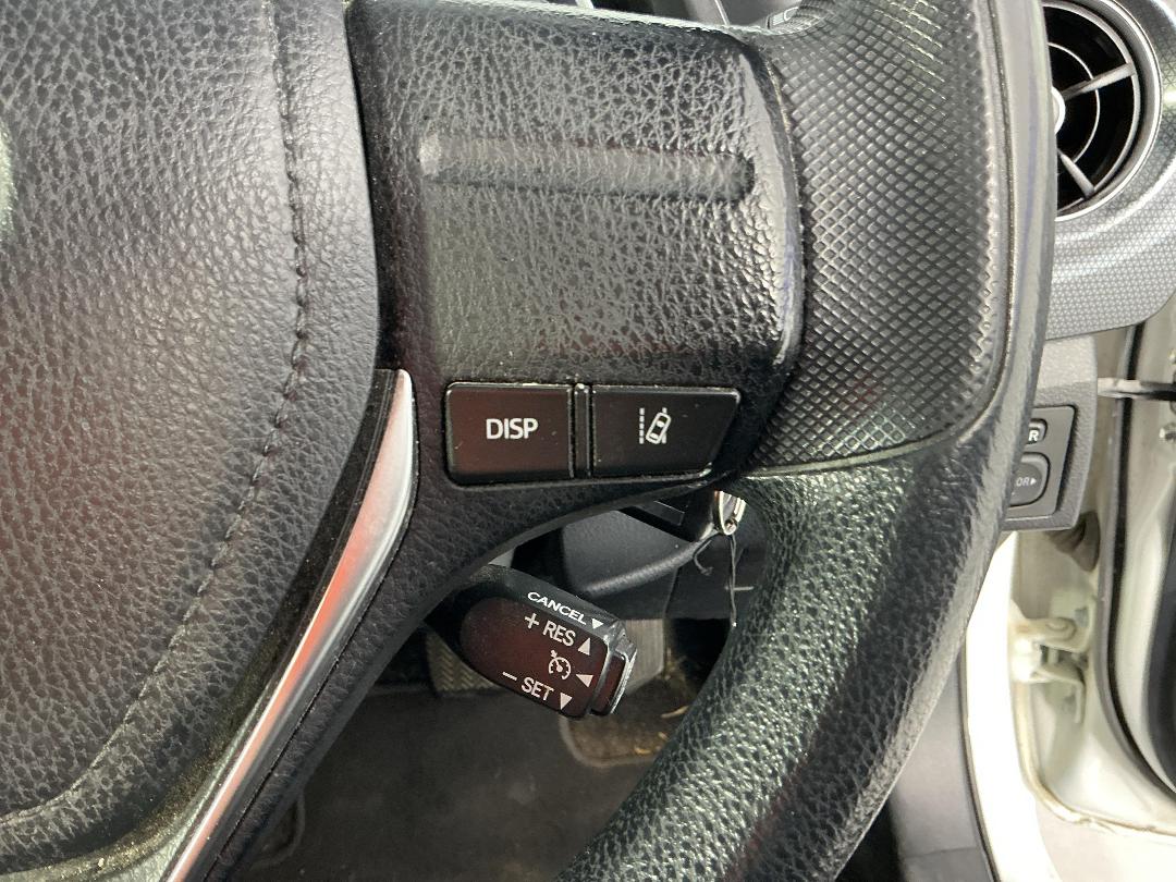 Photo '22' of Toyota Corolla GX Photo '22' of Toyota Corolla GX