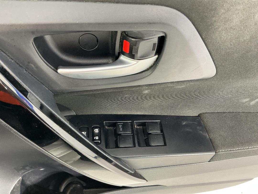 Photo '23' of Toyota Corolla GX Photo '23' of Toyota Corolla GX