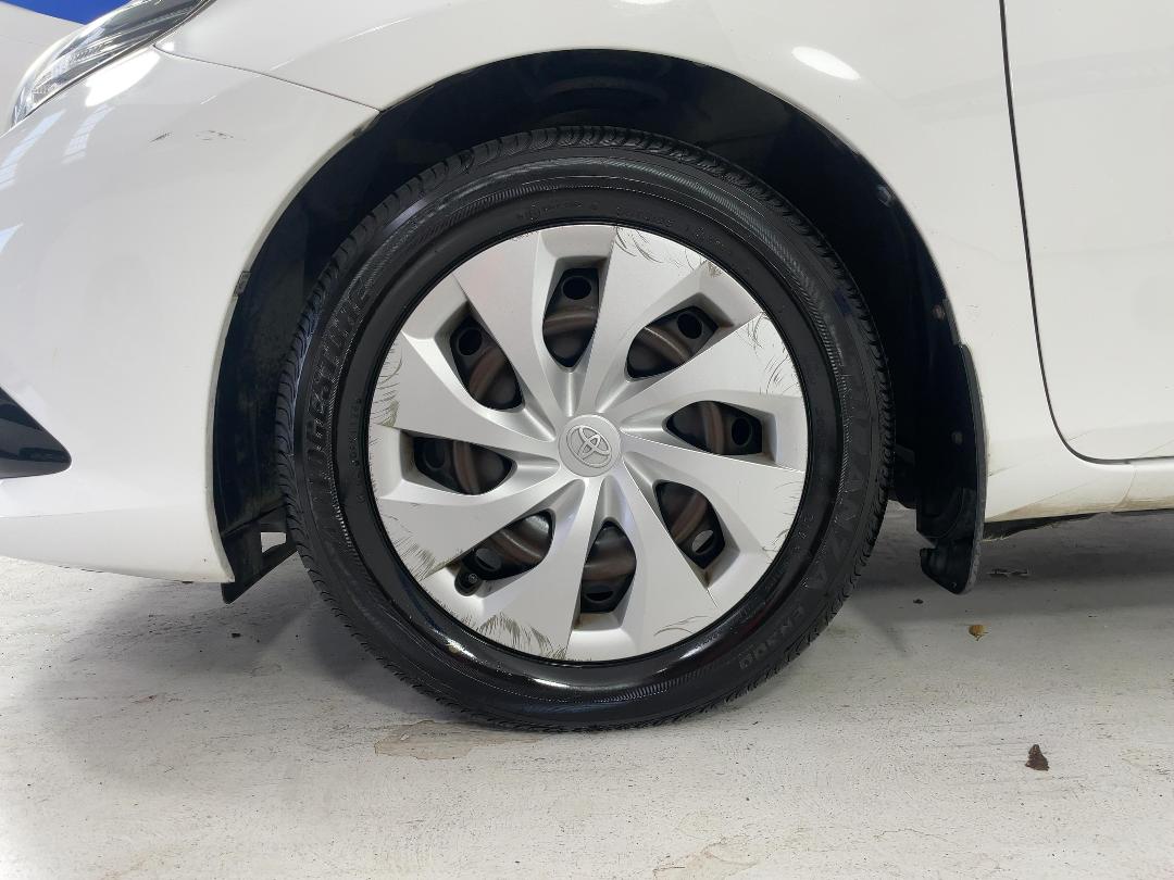 Photo '10' of Toyota Corolla