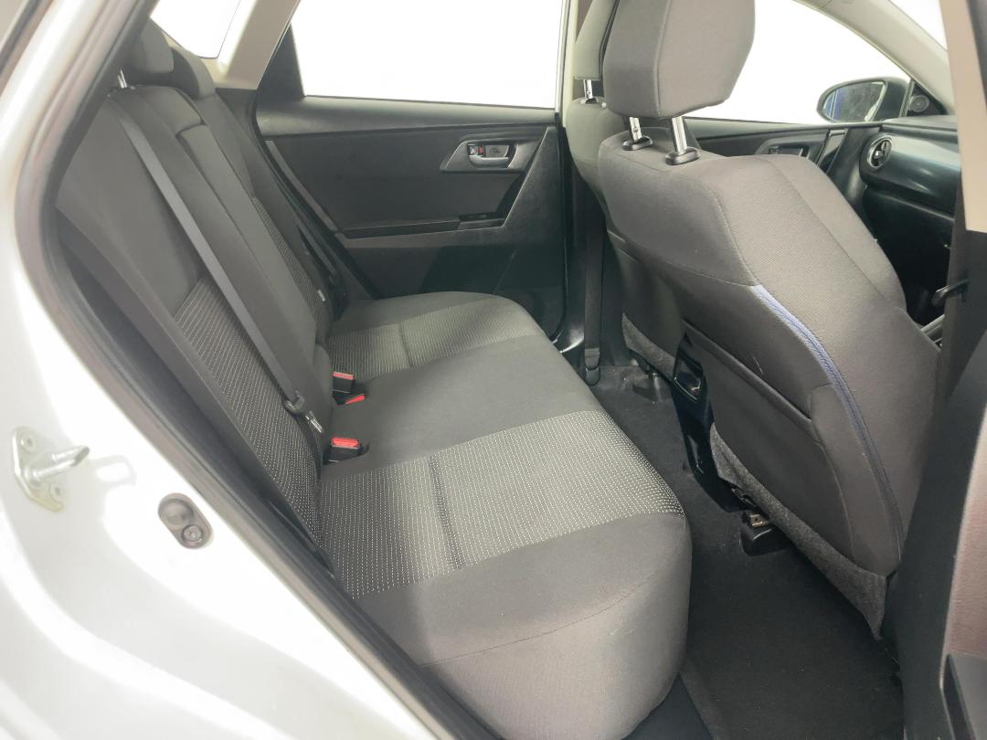 Photo '20' of Toyota Corolla