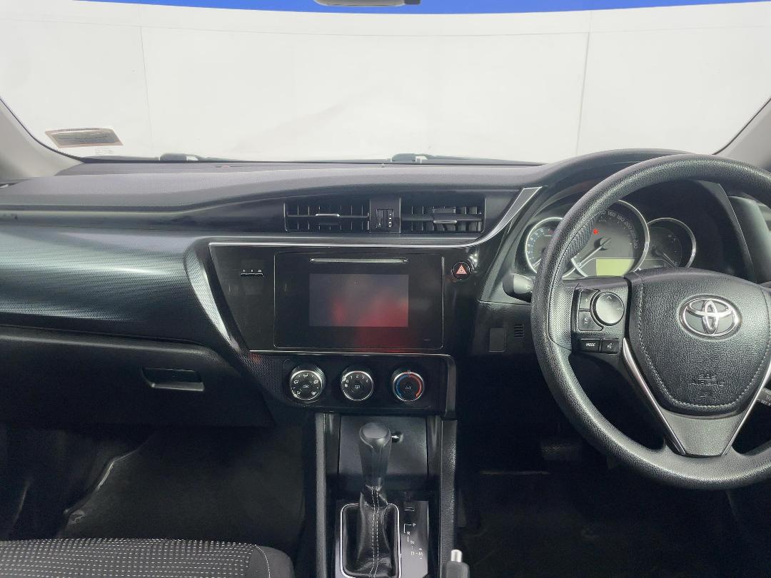 Photo '17' of Toyota Corolla