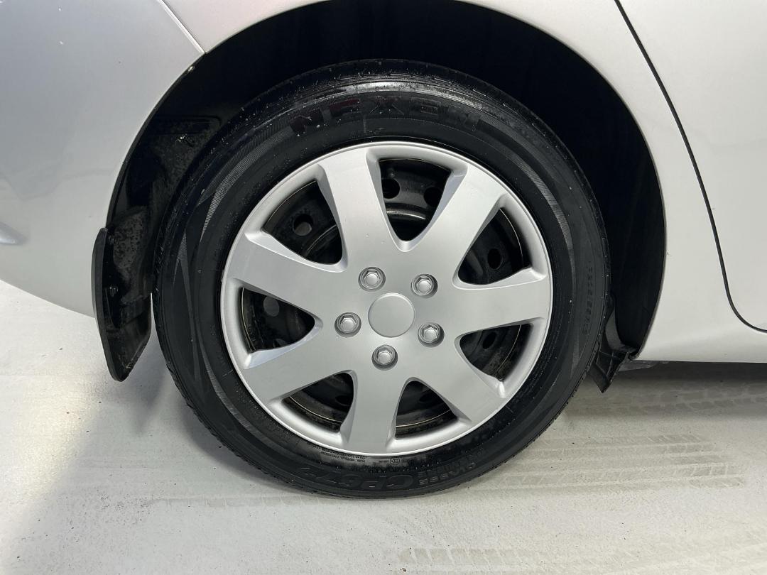 Photo '12' of Toyota Corolla