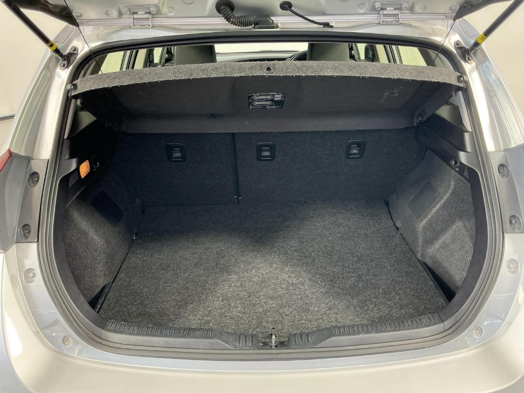 Photo '14' of Toyota Corolla