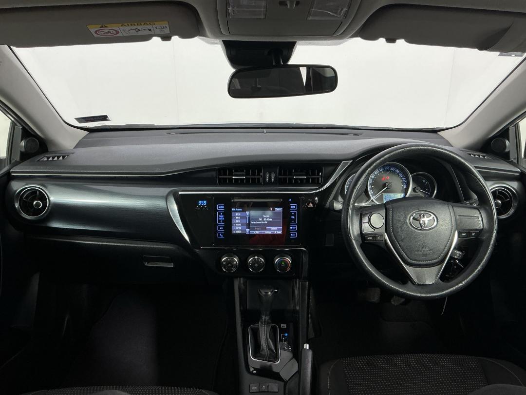 Photo '17' of Toyota Corolla