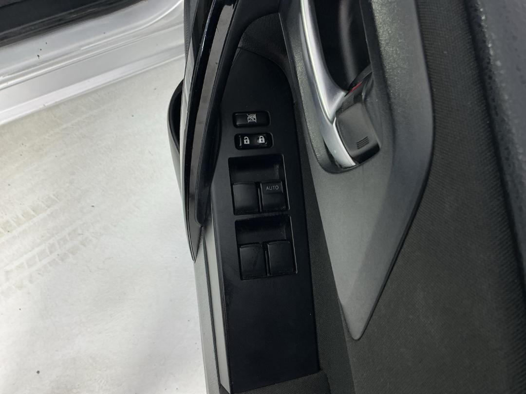 Photo '23' of Toyota Corolla