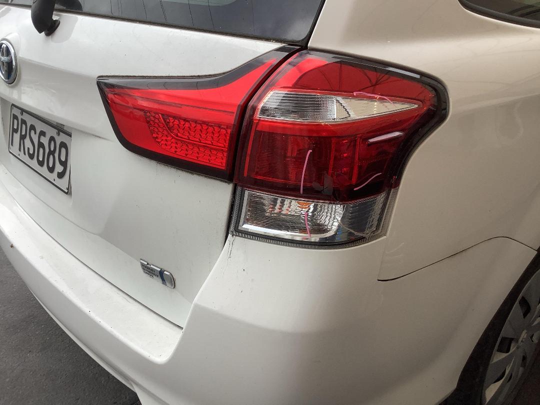 Photo '7' of Toyota Corolla Fielder Photo '7' of Toyota Corolla Fielder