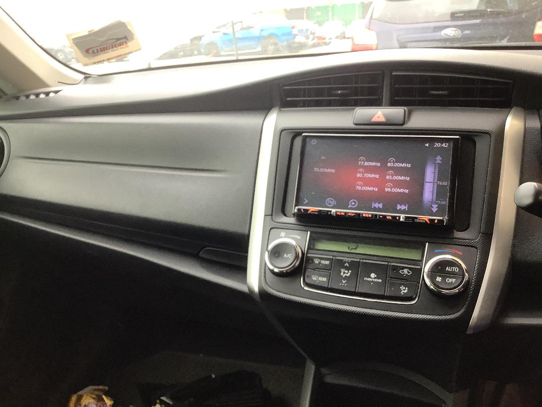 Photo '19' of Toyota Corolla Fielder Photo '19' of Toyota Corolla Fielder