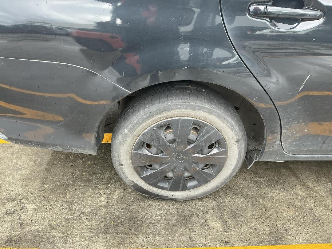 Photo '18' of Toyota Corolla Fielder Hybrid Photo '18' of Toyota Corolla Fielder Hybrid