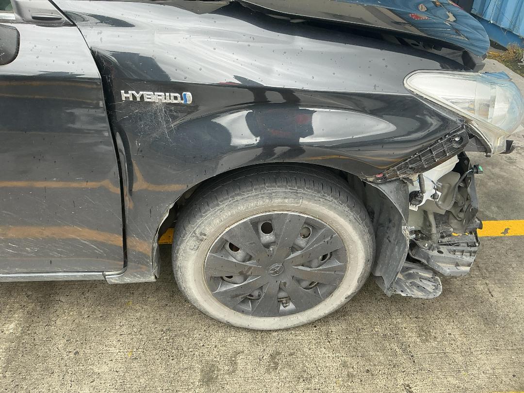 Photo '21' of Toyota Corolla Fielder Hybrid Photo '21' of Toyota Corolla Fielder Hybrid