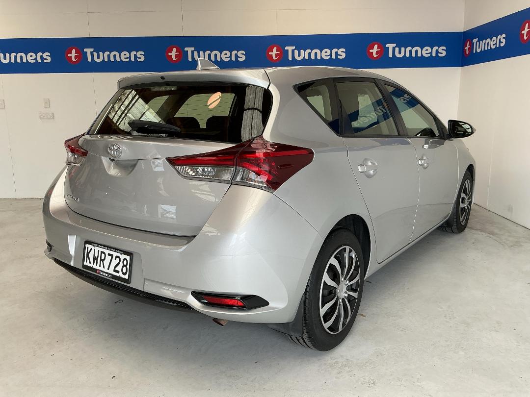 Photo '7' of Toyota Corolla Photo '7' of Toyota Corolla