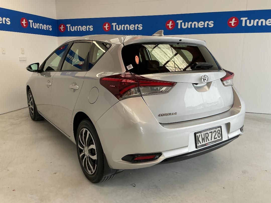 Photo '5' of Toyota Corolla Photo '5' of Toyota Corolla