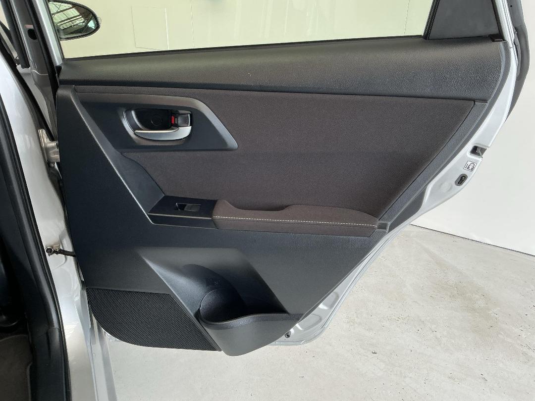 Photo '19' of Toyota Corolla Photo '19' of Toyota Corolla