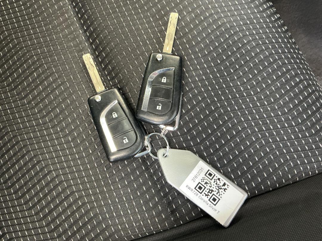 Photo '22' of Toyota Corolla Photo '22' of Toyota Corolla