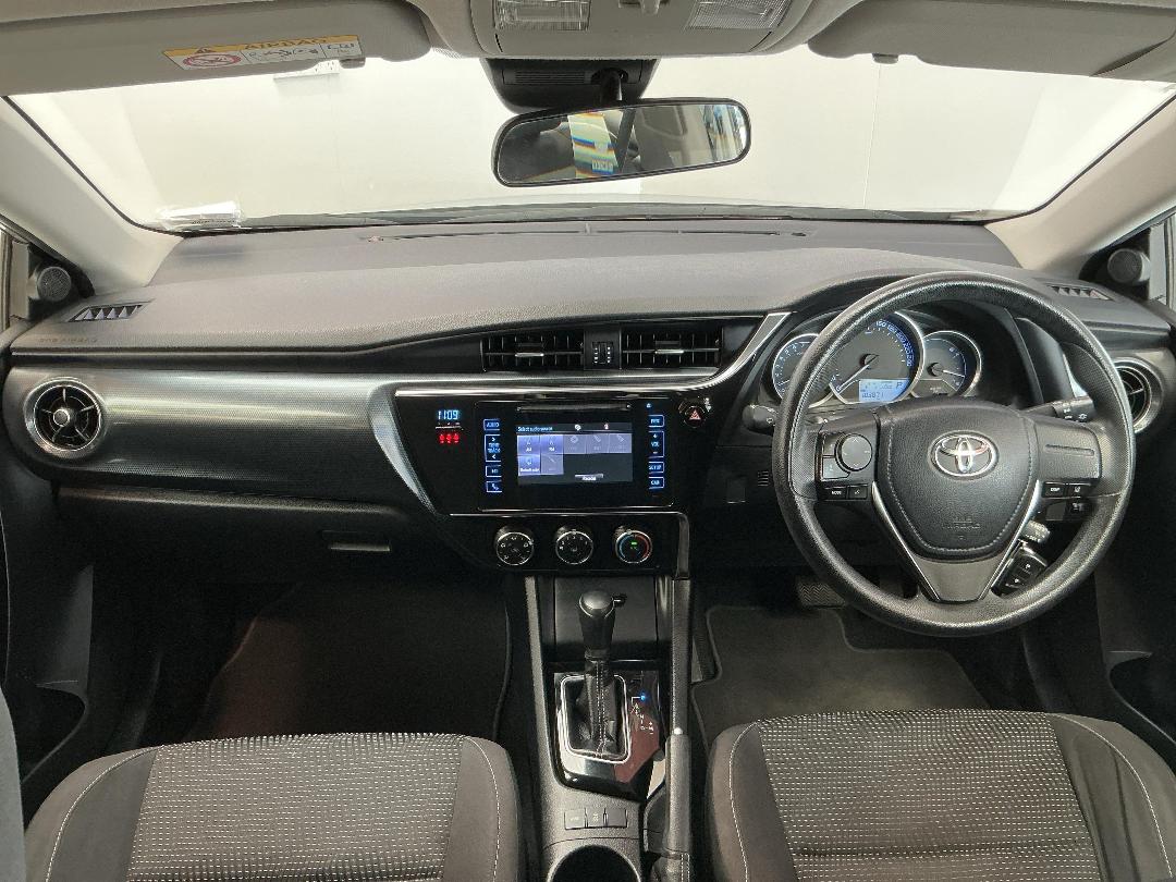Photo '17' of Toyota Corolla Photo '17' of Toyota Corolla