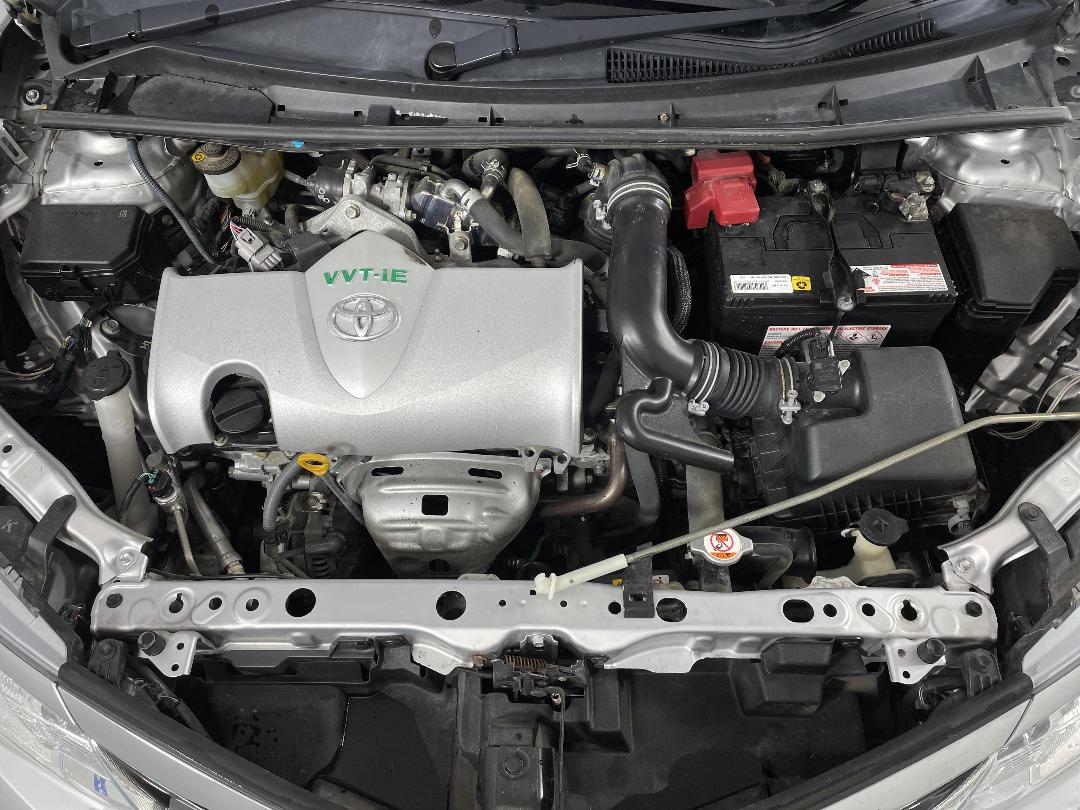 Photo '13' of Toyota Corolla