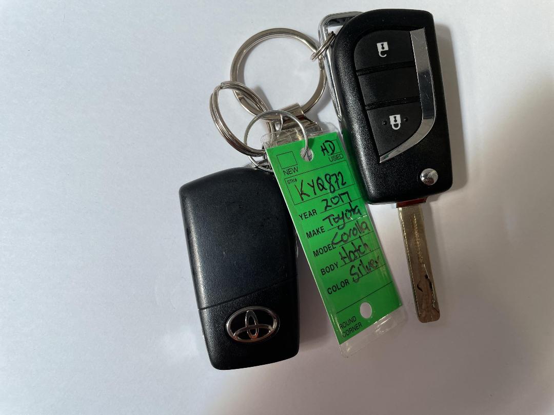 Photo '22' of Toyota Corolla