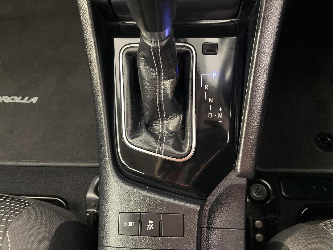 Photo '29' of Toyota Corolla