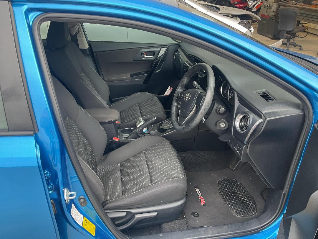 Photo '9' of Toyota Corolla GX