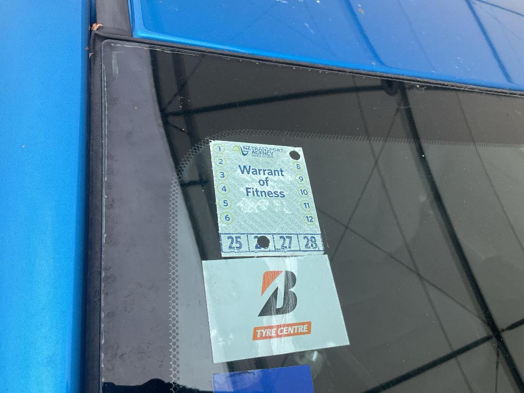 Photo '12' of Toyota Corolla GX