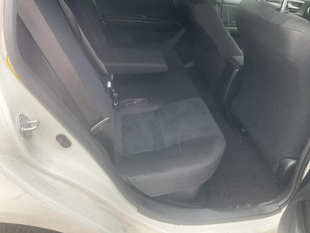 Photo '7' of Toyota Corolla Fielder Hybrid Photo '7' of Toyota Corolla Fielder Hybrid