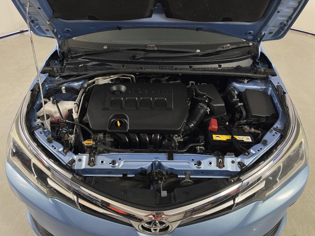 Photo '13' of Toyota Corolla