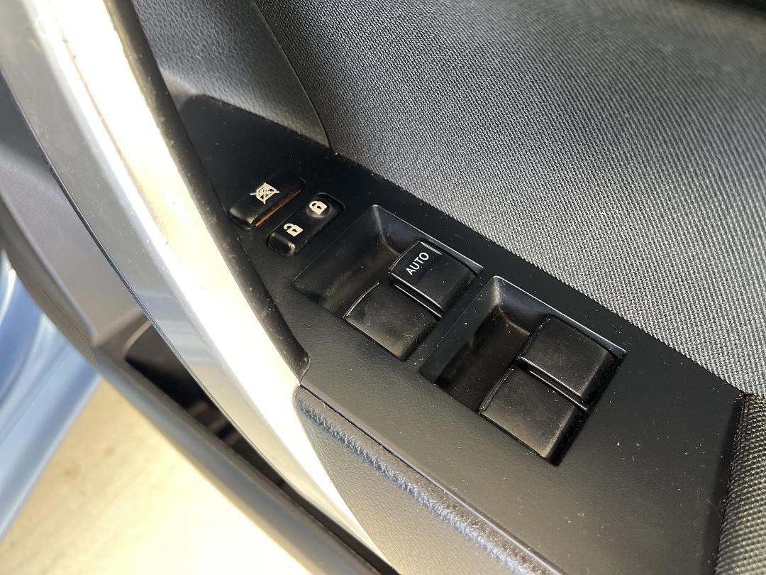 Photo '23' of Toyota Corolla