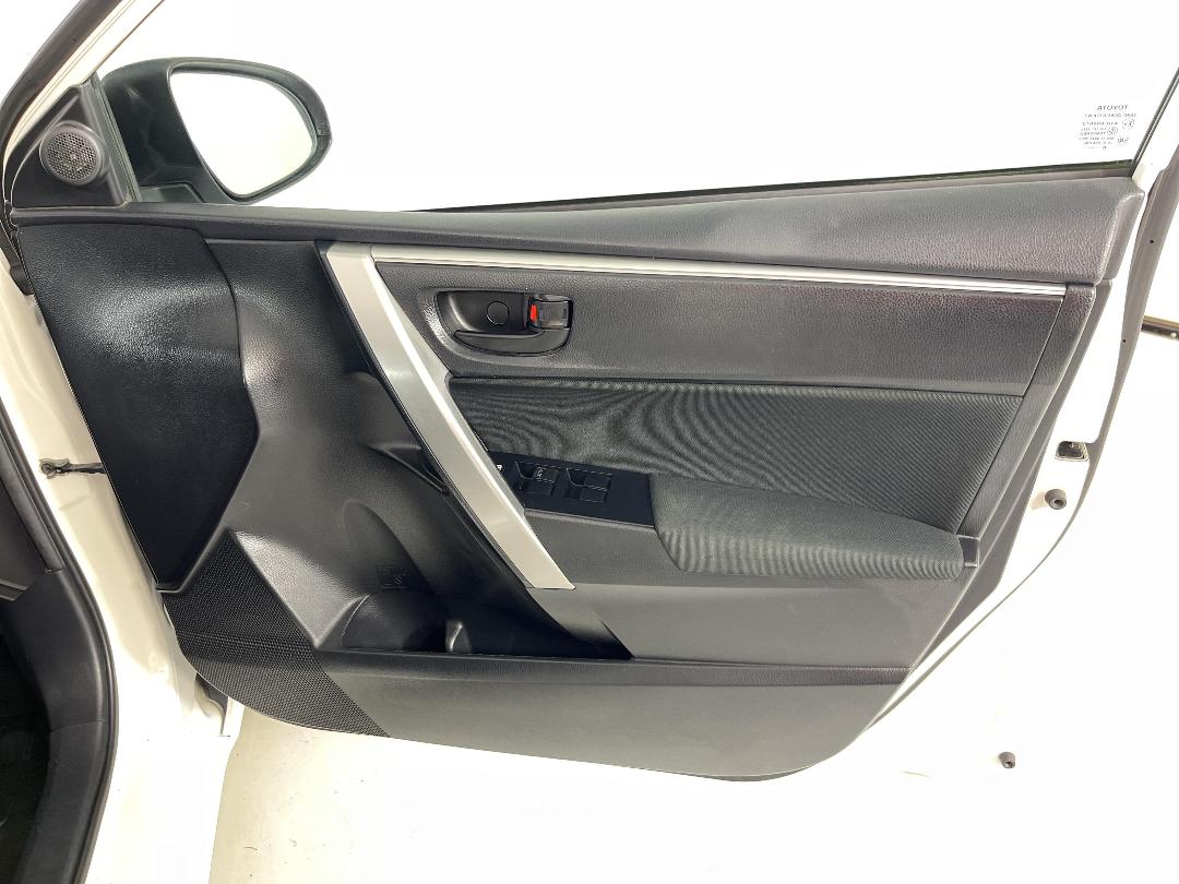 Photo '15' of Toyota Corolla