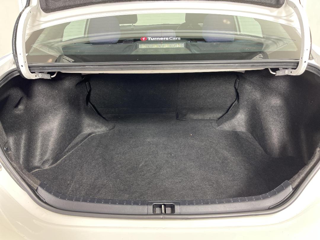 Photo '14' of Toyota Corolla