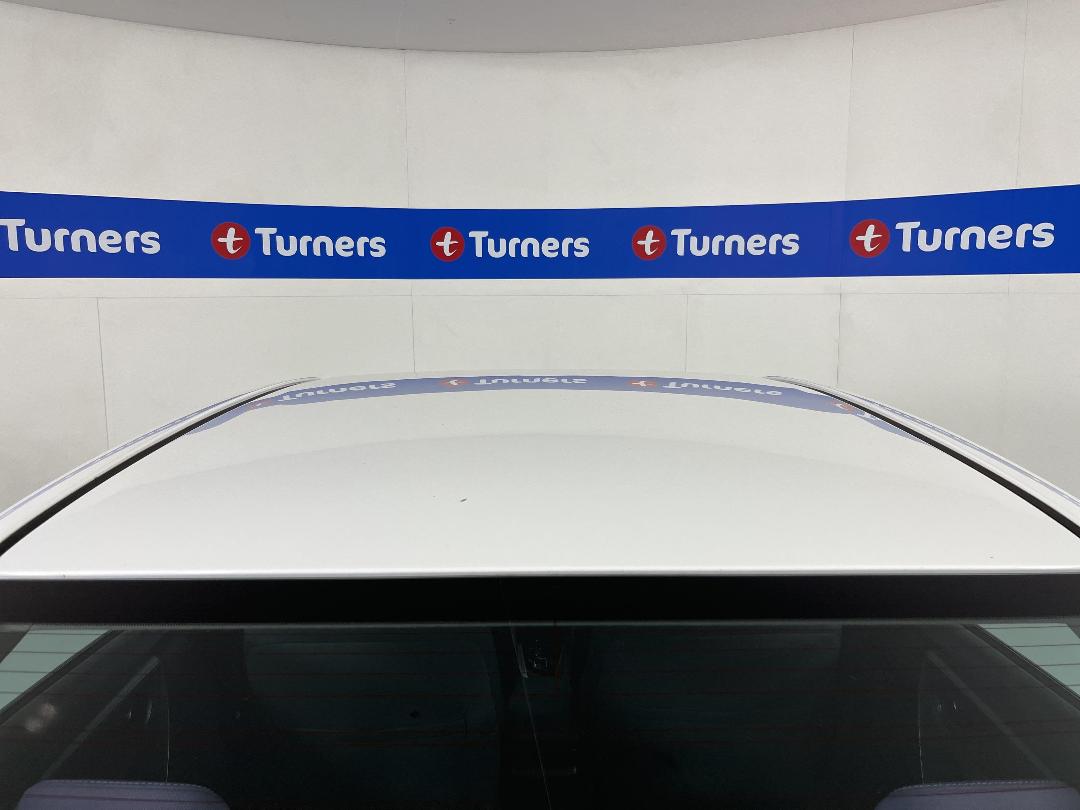 Photo '28' of Toyota Corolla