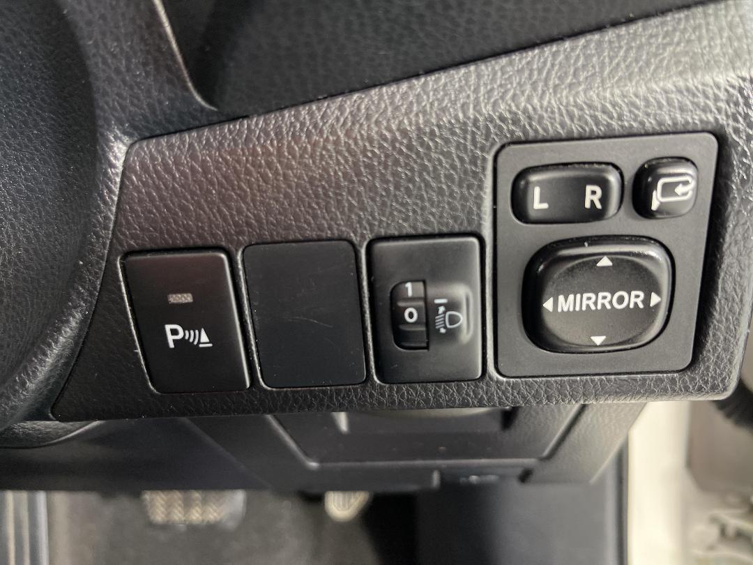 Photo '27' of Toyota Corolla