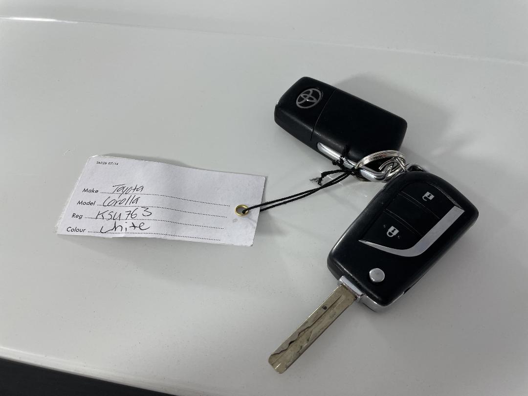 Photo '22' of Toyota Corolla