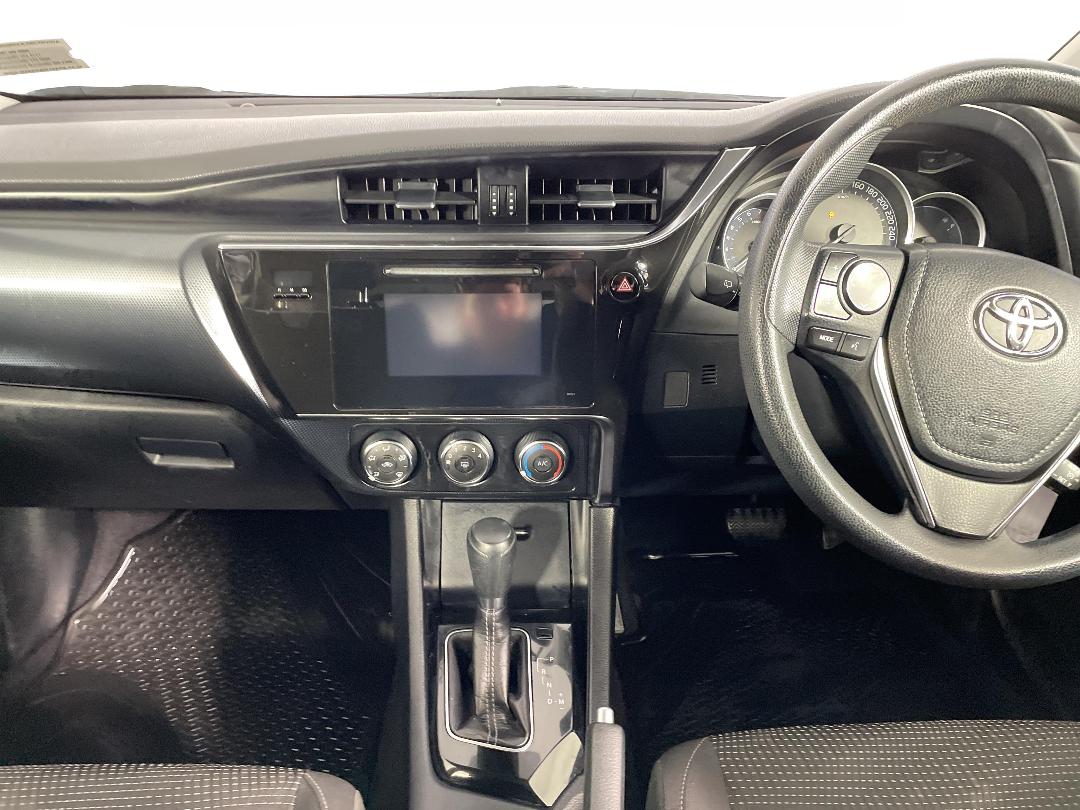 Photo '18' of Toyota Corolla