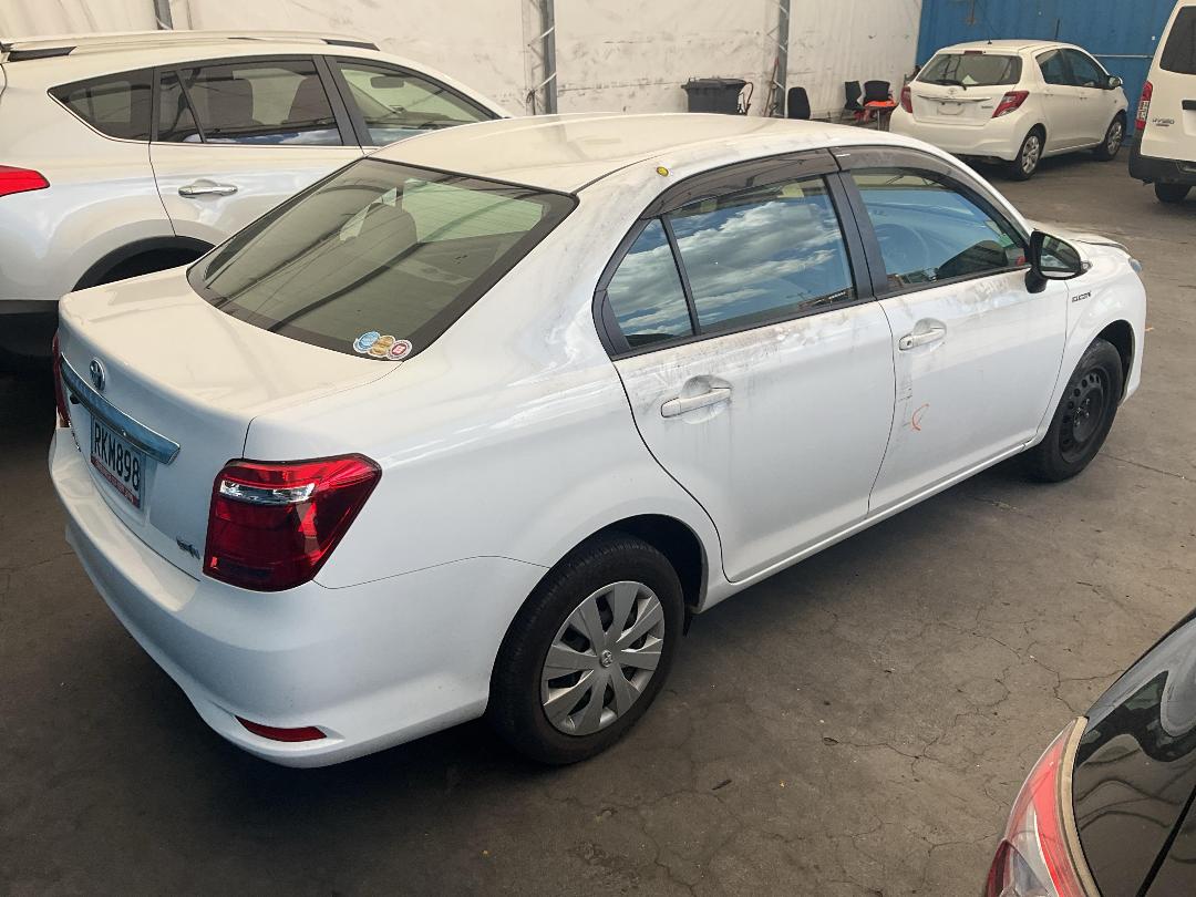 Photo '11' of Toyota Corolla Axio Photo '11' of Toyota Corolla Axio