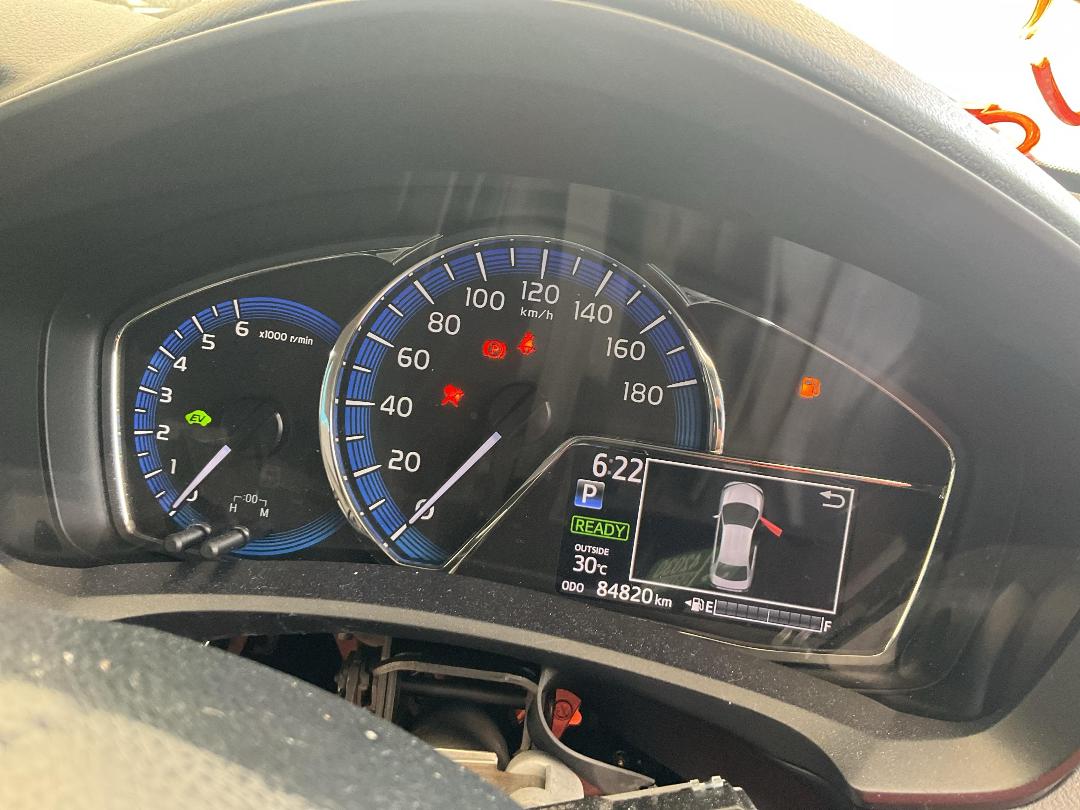 Photo '16' of Toyota Corolla Axio Photo '16' of Toyota Corolla Axio