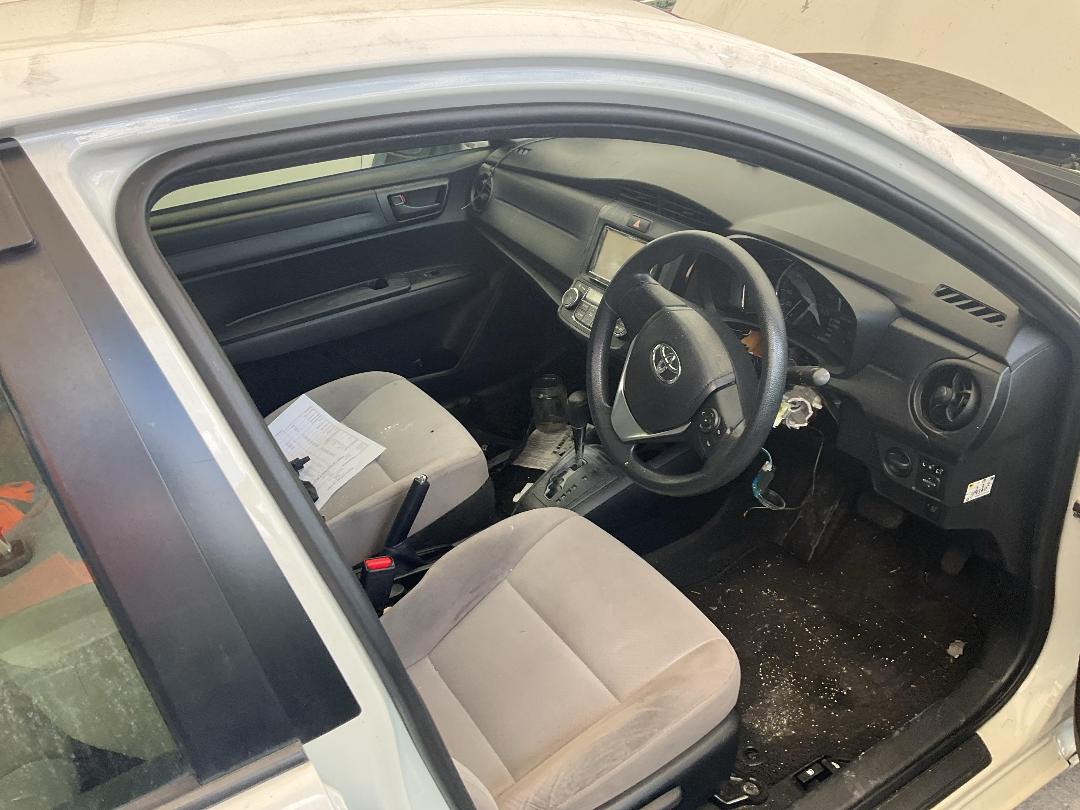 Photo '18' of Toyota Corolla Axio Photo '18' of Toyota Corolla Axio